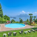 Anna Isole Borromee * Μπαβένο