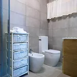Anna Isole Borromee
