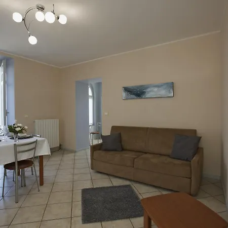 Anna Isole Borromee *