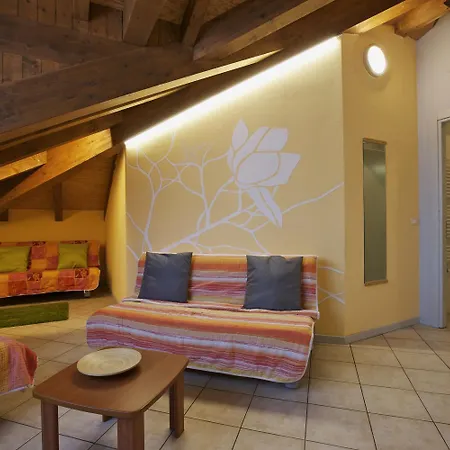 Anna Isole Borromee Apartment